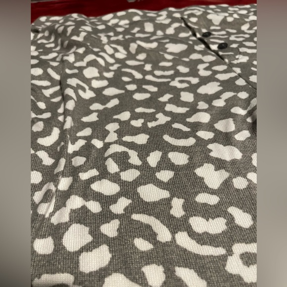 3 piece women’s pajama set. NWOT never worn XL White/gray leopard print - Picture 6 of 16